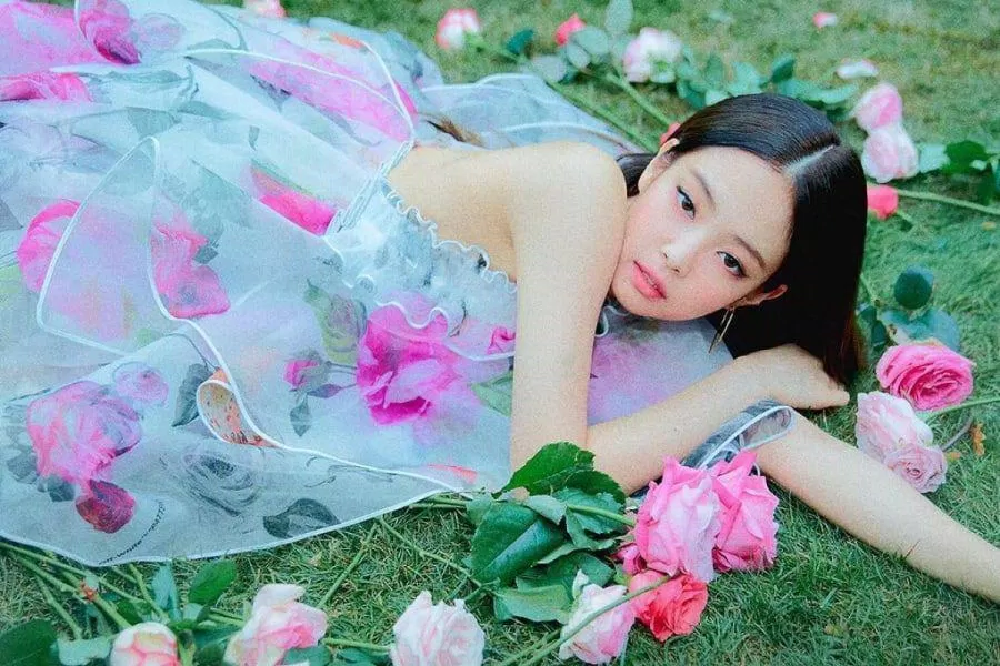 Màn debut solo của Jennie đã mở đường cho sự nghiệp solo lẫy lững của từng thành viên trong BLACKPINK (Nguồn: Internet)