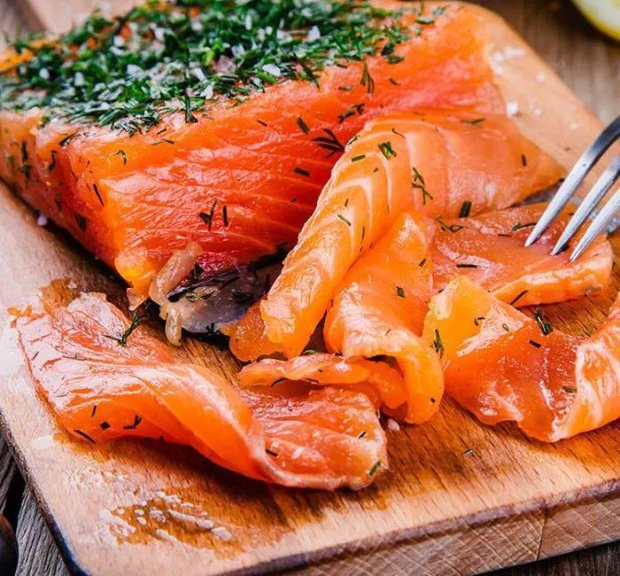 Cá hồi chứa nhiều omega-3 (Nguồn: Internet)