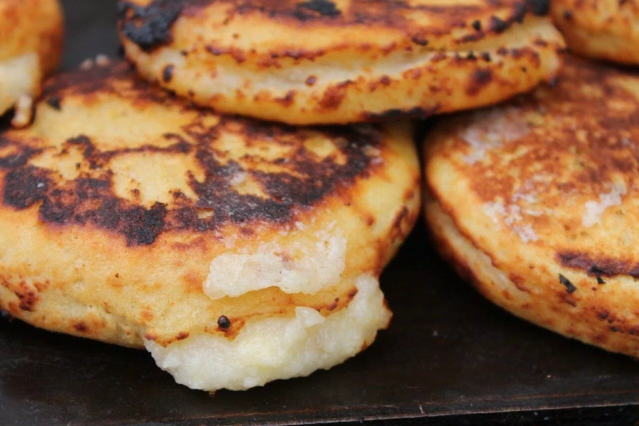 Banh-Arepas-doc-la-cua-Colombia (Anh:Internet)