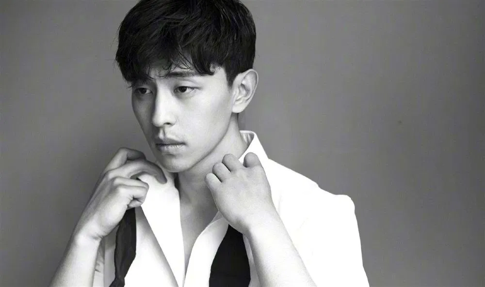 Đặng Luân đứng trước nguy cơ tiêu tan sự vì cáo buộc trốn thuế (Nguồn: Internet).