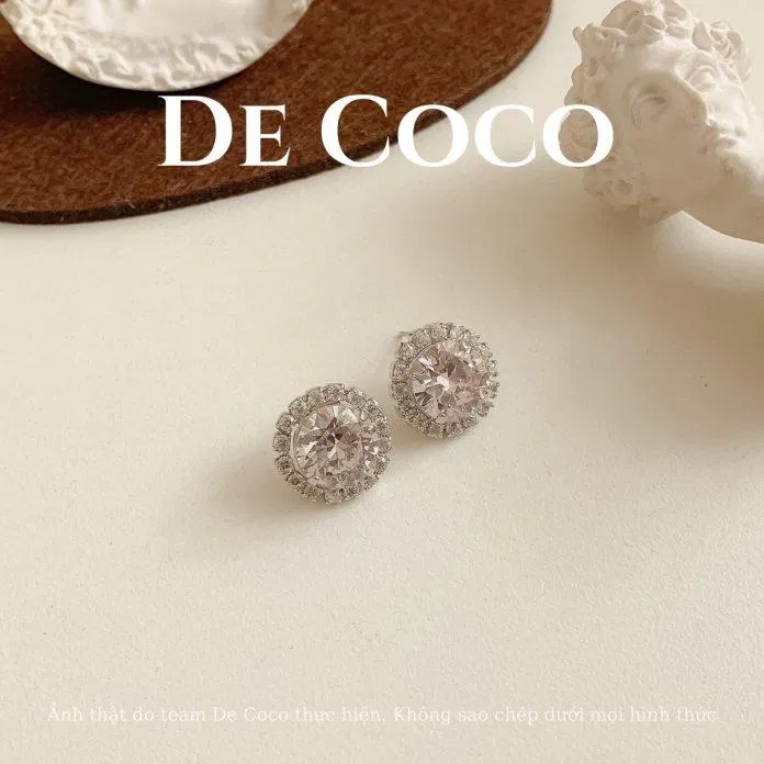 Những mẫu bông tai làm nên thương hiệu De Coco. Nguồn: Facebook