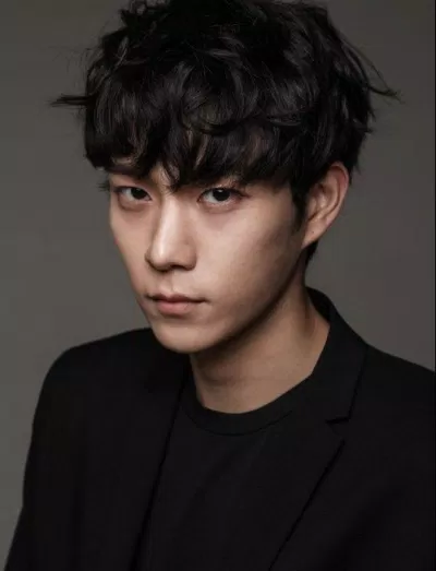 Kim Young Dae thủ vai nam nghệ sĩ nổi tiếng trong Shooting star (Ảnh: Internet)