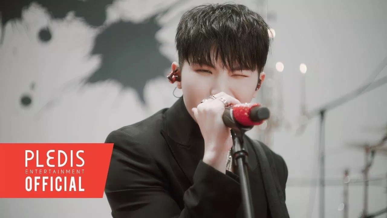 Woozi là một trong số những producer chính cho nhạc của SEVENTEEN hiện nay.