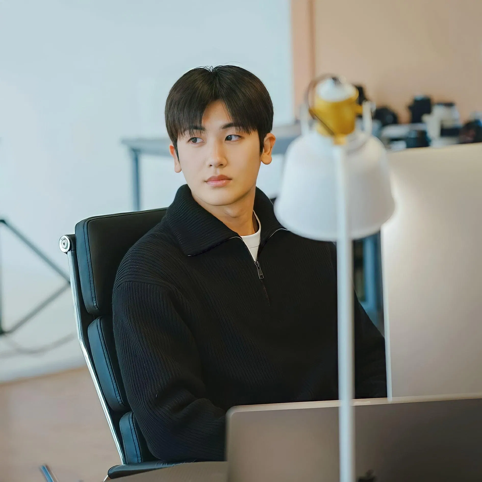 Chàng nhiếp ảnh gia điềm đạm Han Sun Woo (Nguồn: Internet) Chàng nhiếp ảnh gia điềm đạm Han Sun Woo (Nguồn: Internet)