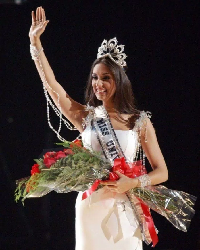 Hoa hậu Amelia Vega năm 2003 (Nguồn: Internet) Hoa hậu Amelia Vega năm 2003 (Nguồn: Internet)
