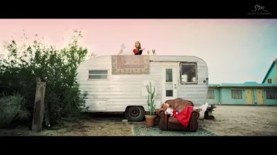 Cảnh trong MV Ice cream cake (Nguồn: Internet) Cảnh trong MV Ice cream cake (Nguồn: Internet)