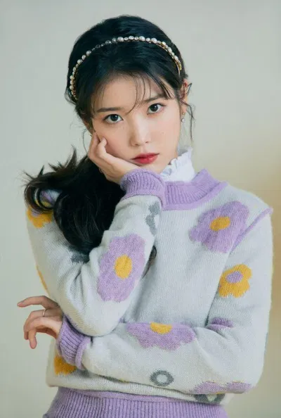 IU (Nguồn: Internet) IU (Nguồn: Internet)