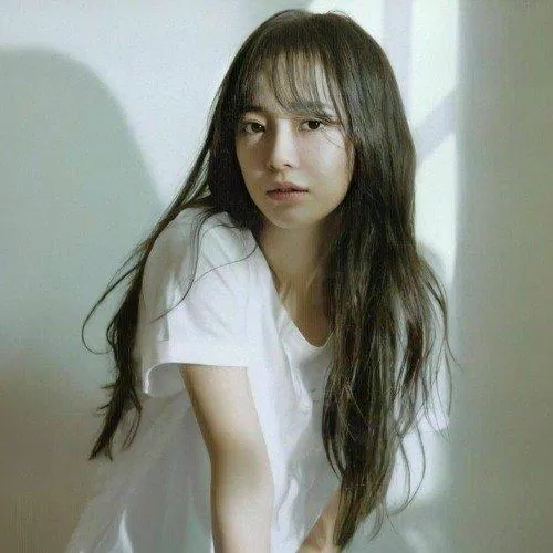 Kim Se Jeong kí hợp đồng nghệ sĩ Solo (Ảnh: Internet)