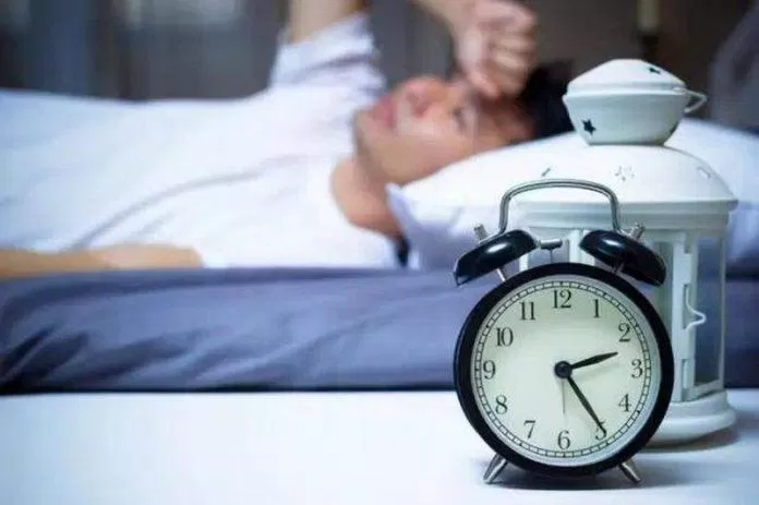 Bạn có thường thức giấc vào nửa đêm không?  (Hình: Internet).