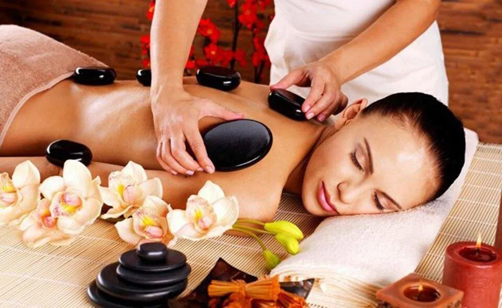 Dịch vụ massage body nữ tại Bông Spa ( Nguồn: Internet ) Dịch vụ massage body nữ tại Bông Spa ( Nguồn: Internet )
