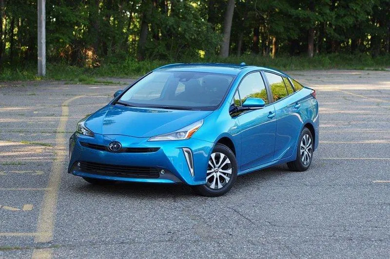 Mẫu xe hybrid Prius của Toyota (Ảnh: Internet). Mẫu xe hybrid Prius của Toyota (Ảnh: Internet).