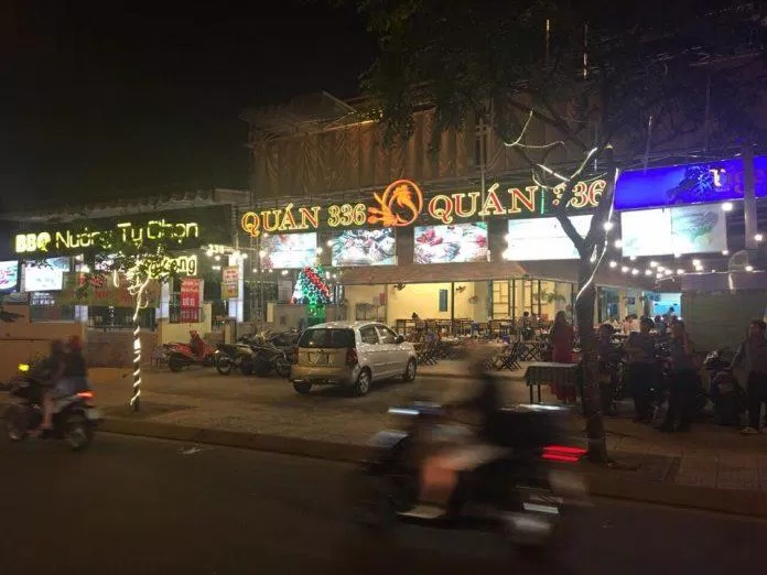 Nhà hàng hải sản 336 ngay mặt đường Phạm Văn Đồng (ảnh: internet)