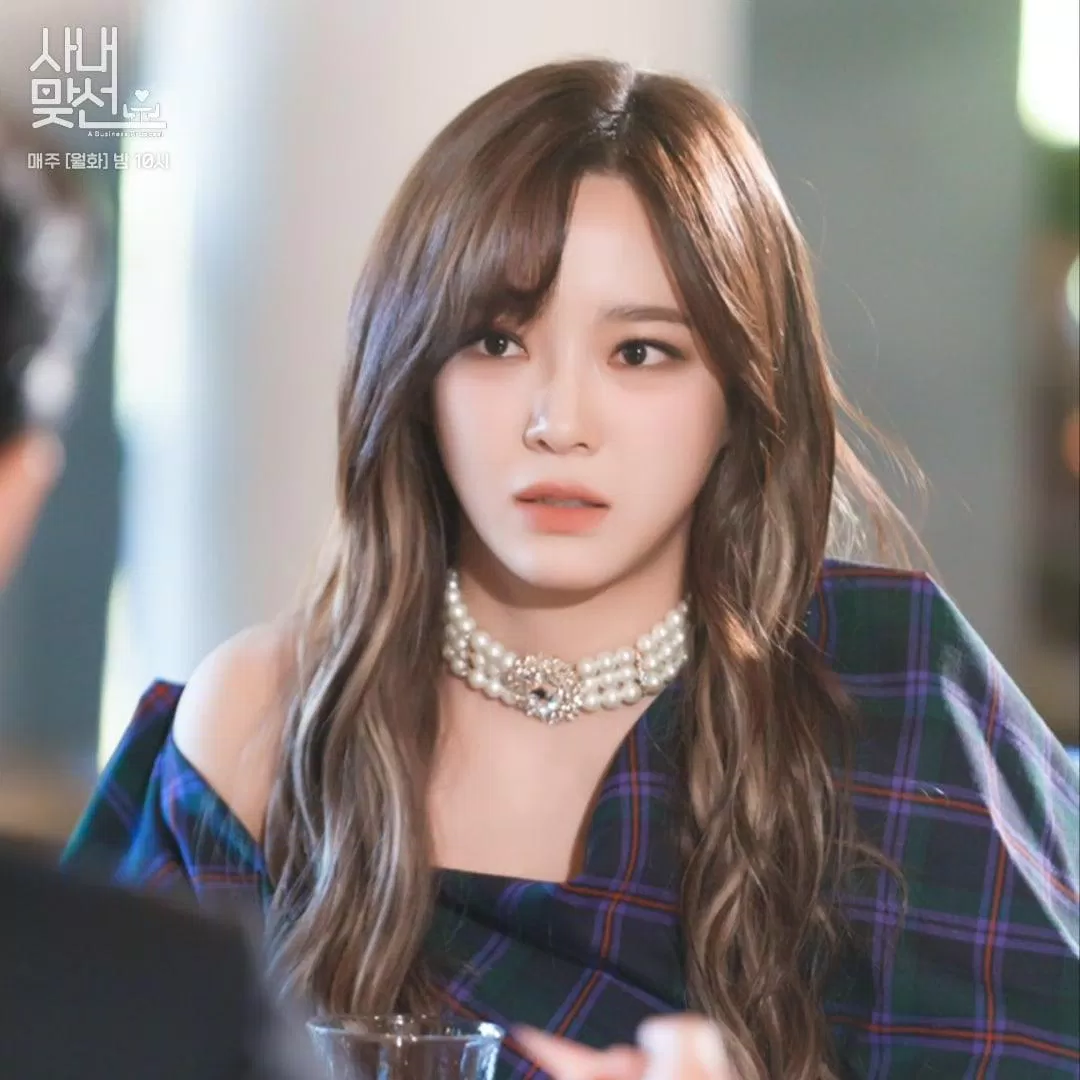 Cặp phụ siêu cấp đáng yêu của Hẹn Hò Chốn Công Sở: Có gì mà hot ngang ngửa cặp chính? Ahn Hyo Seop công sở đáng yêu hẹn hò hẹn hò chốn công sở Kim Min Kyu Kim Sejeong Seol In Ah The Business Proposal