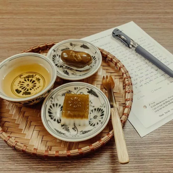 Đặc sản Hoả Lò: chè bàng lá nếp, thạch bàng, bánh bàng đậu xanh. (Nguồn: Internet) Đặc sản Hoả Lò: chè bàng lá nếp, thạch bàng, bánh bàng đậu xanh. (Nguồn: Internet)