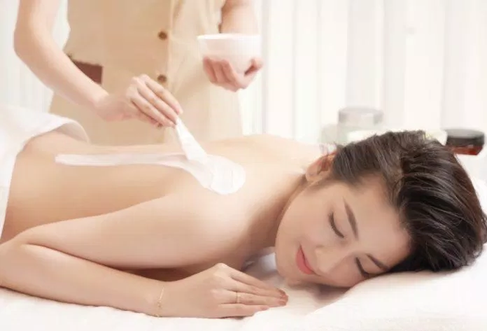 Hoa hậu Dương Tú Anh sử dụng dịch vụ tắm trắng da Giga Nhật Bản tại Viện Thẩm Mỹ Rina (Nguồn: Viện thẩm mỹ Rina).
