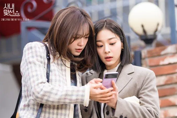 Đôi bạn hài hước Shin Ha-ri và Jin Young-seo (Nguồn: Instagram / @sbsdrama.official) Đôi bạn hài hước Shin Ha-ri và Jin Young-seo (Nguồn: Instagram / @sbsdrama.official)