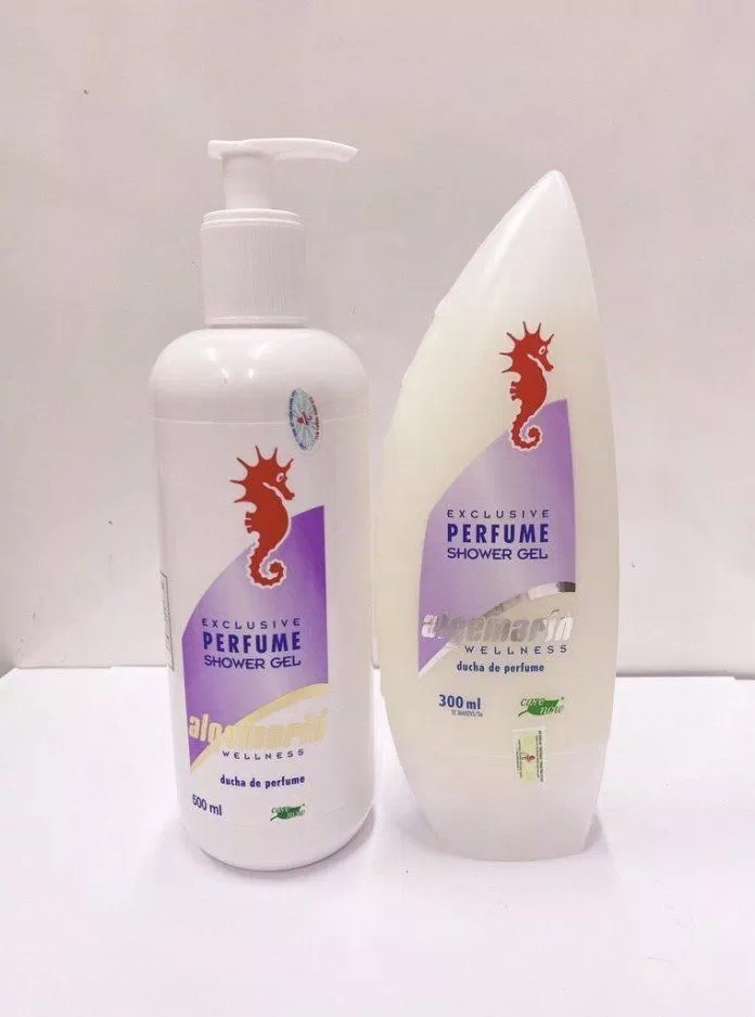 Thiết kế bao bì của Naturie Skin Conditional Gel khá đơn giản (Nguồn: Internet)
