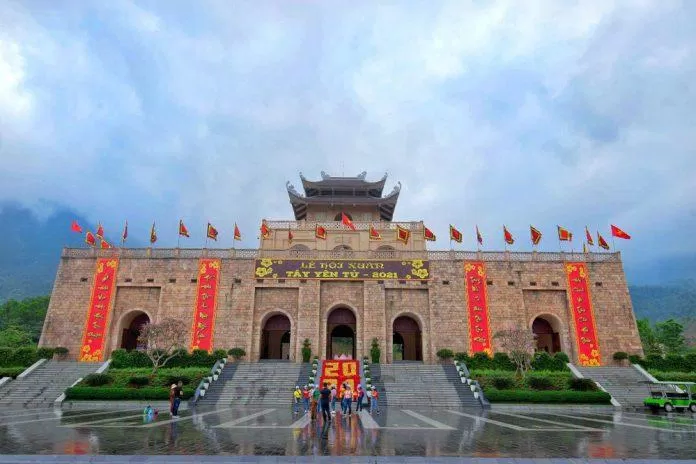 Thành cổng vào của Tây Yên Tử (Nguồn: Internet)