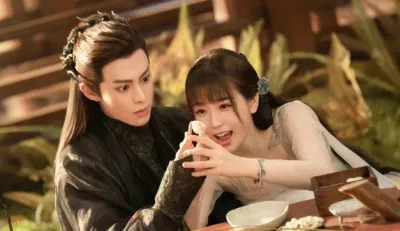 Hoa Lan Nhỏ (Ngu Thư Hân) và Đông Phương Thanh Thương (Vương Hạc Đệ) trong Thương Lan Quyết (ảnh: internet)