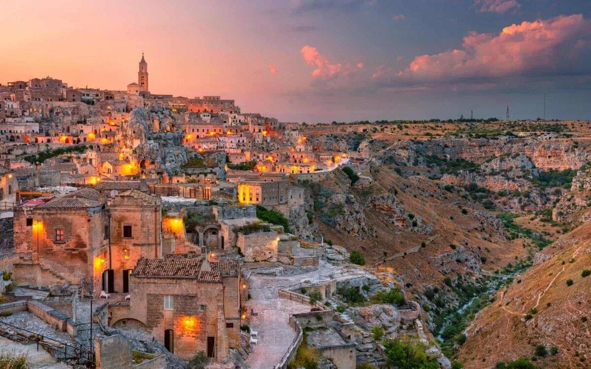 Toàn cảnh Matera về đêm (Nguồn: Internet)