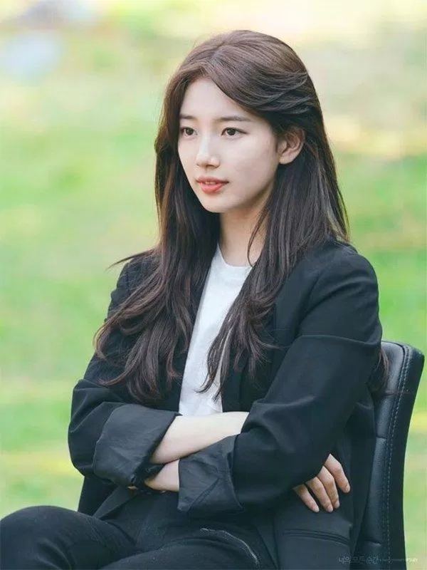 Tóc layer phù hợp để che mặt vuông góc cạnh (Nguồn: Internet) Tóc layer phù hợp để che mặt vuông góc cạnh (Nguồn: Internet)