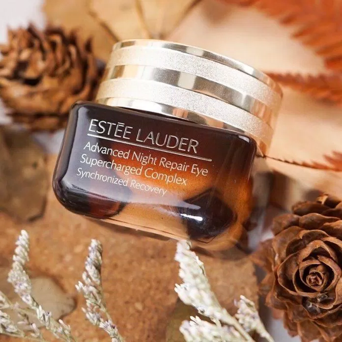 Kem dưỡng mắt Estee Lauder Advanced Night Repair Eye Supercharged Complex hoàn chỉnh từ thiết kế đến dưỡng chất bên trong (nguồn: internet)