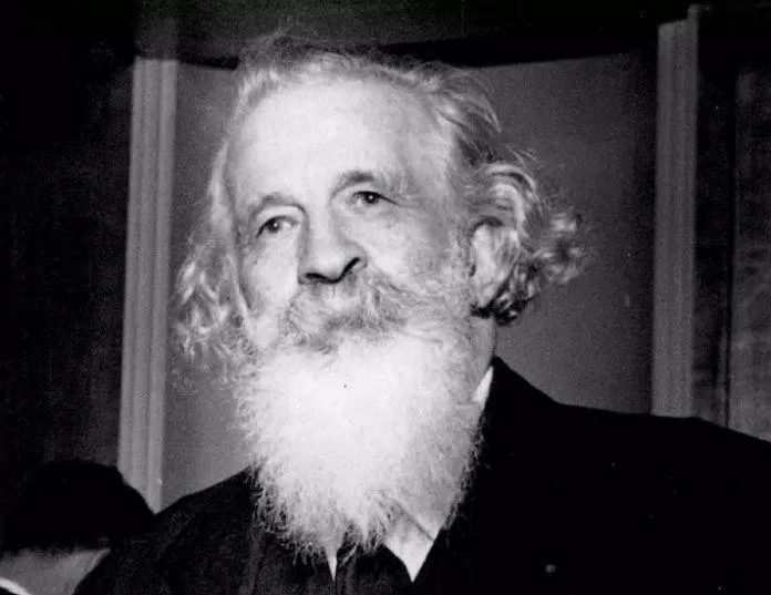 Nhà văn, Triết gia Gaston Bachelard - Người có những đóng góp quan trọng trong xây dựng hệ thống thi pháp văn học.