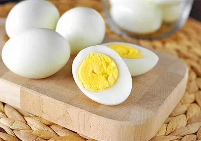 Trứng gà tốt cho người cao huyết áp, đặc biệt là lòng trắng trứng (Nguồn: Internet)