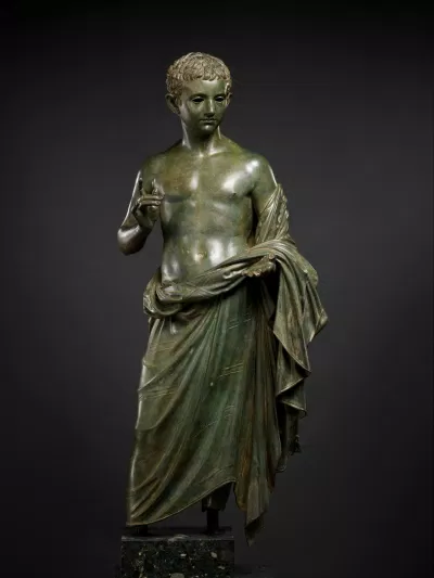 Tượng một cậu bé, cuối Thế kỷ 1 (TCN)- đầu Thế kỷ 1 (SCN), bằng đồng. Nguồn: The Metropolitan Museum of Art