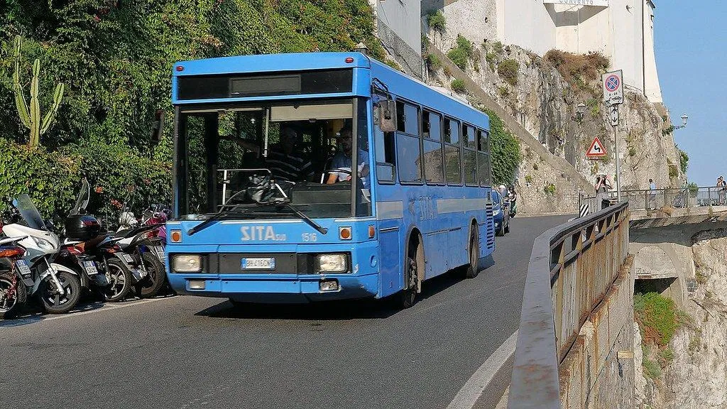 Xe bus SITA (Ảnh: Internet) Xe bus SITA (Ảnh: Internet)