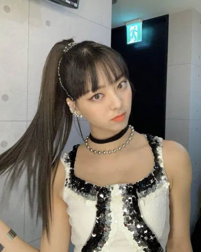 Yuna (ITZY) em út K-Pop là biểu tượng của tính hai mặt. (Nguồn: Internet)