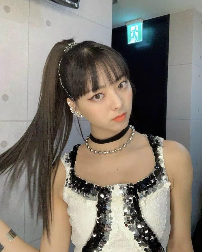 Yuna (ITZY) - thần tượng K-Pop quá xinh đẹp khi để tóc mái. (Nguồn: Internet) Yuna (ITZY) - thần tượng K-Pop quá xinh đẹp khi để tóc mái. (Nguồn: Internet)