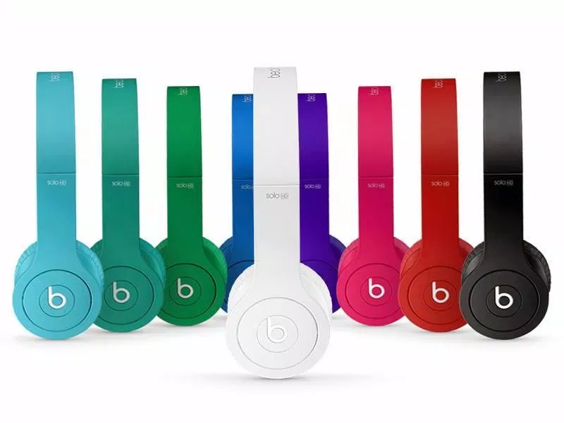 Beats Solo nét thẩm mỹ nhỏ gọn đáng tự hào với những đường cong ôm sát.