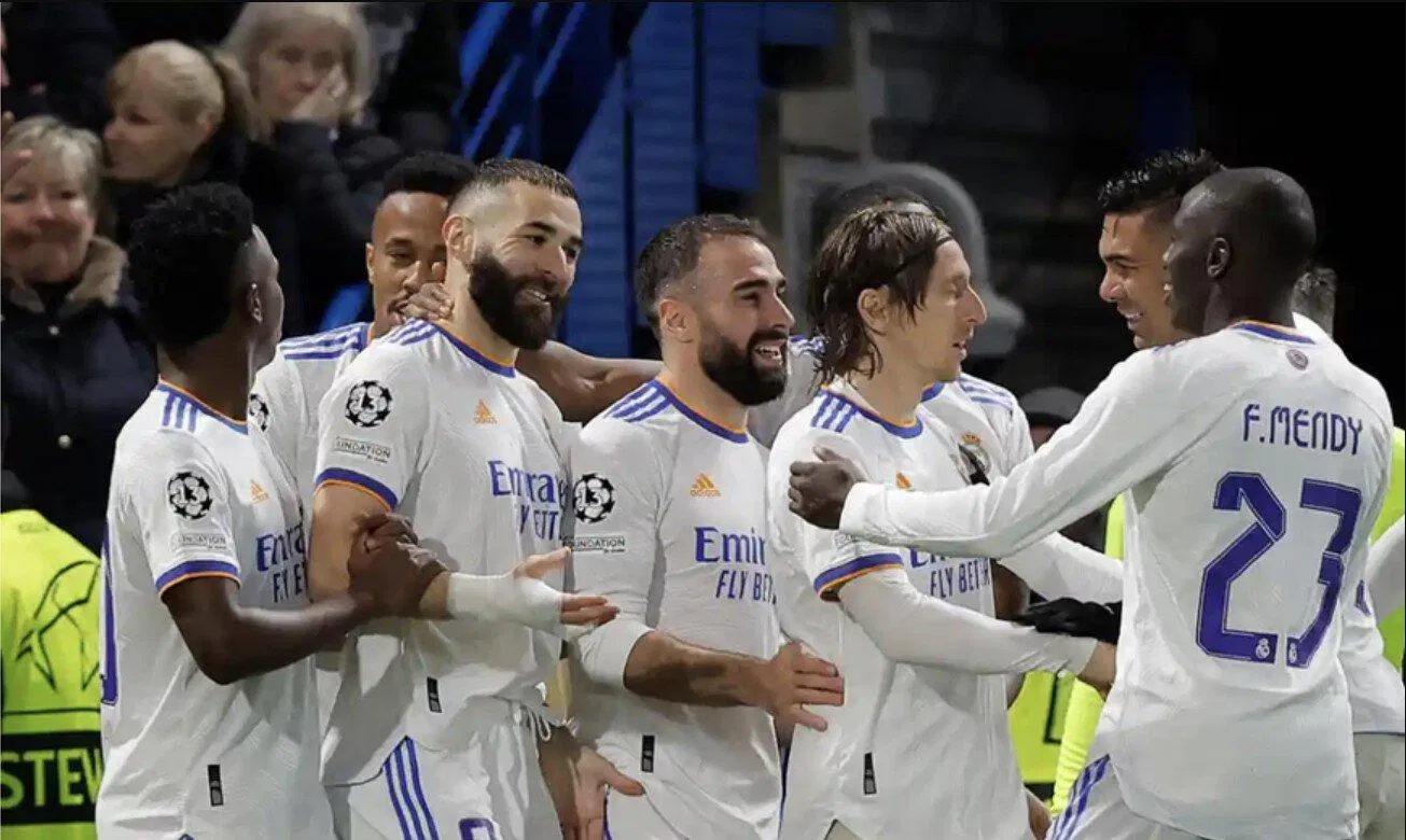 Real ăn mừng ngay sau hat-trick. (Nguồn: Internet) Real ăn mừng ngay sau hat-trick. (Nguồn: Internet)