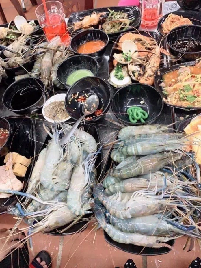 Các món ăn tại Nhà hàng buffet hải sản Ông Bình Dân Hồ Chí Minh (Ảnh Internet)