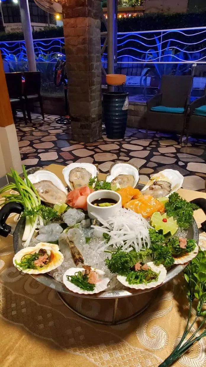 Các món ăn tại Nhà hàng buffet hải sản Ngọc Sương Bến Thuyền Hồ Chí Minh (Ảnh Internet)