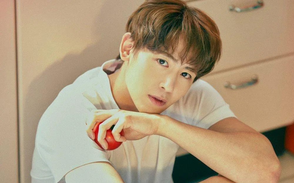 Thời kì đỉnh cao, Nichkhun là "nam chân hút fan" của 2PM với ngoại hình đốn tim mọi cô gái (Ảnh: Internet) Thời kì đỉnh cao, Nichkhun là "nam chân hút fan" của 2PM với ngoại hình đốn tim mọi cô gái (Ảnh: Internet)