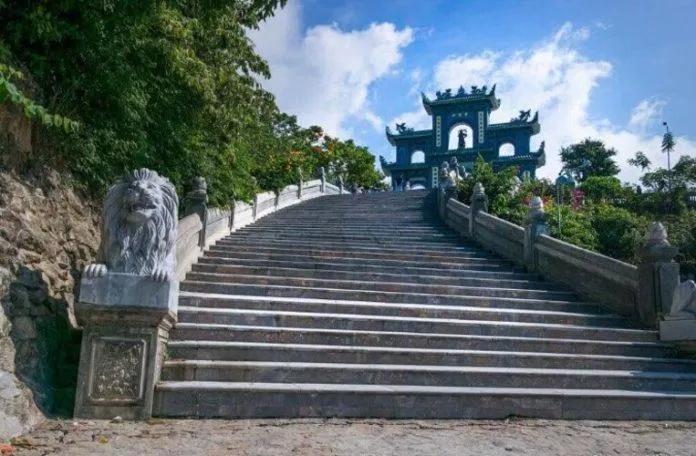 Chùa Linh Ứng ở một góc khác (Nguồn: Internet) Chùa Linh Ứng ở một góc khác (Nguồn: Internet)