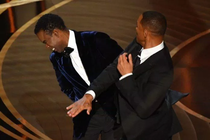 Cú tát của Will Smith dành cho Chris Rock tại Oscar 2022 (Nguồn: Internet)