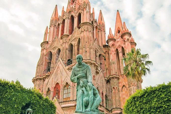 Đài tưởng niệm Miguel Hidalgo (Ảnh: Internet)