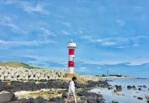 Hải Đăng Mù Cu thu hút nhiều bạn trẻ đến check in (Ảnh: Internet)