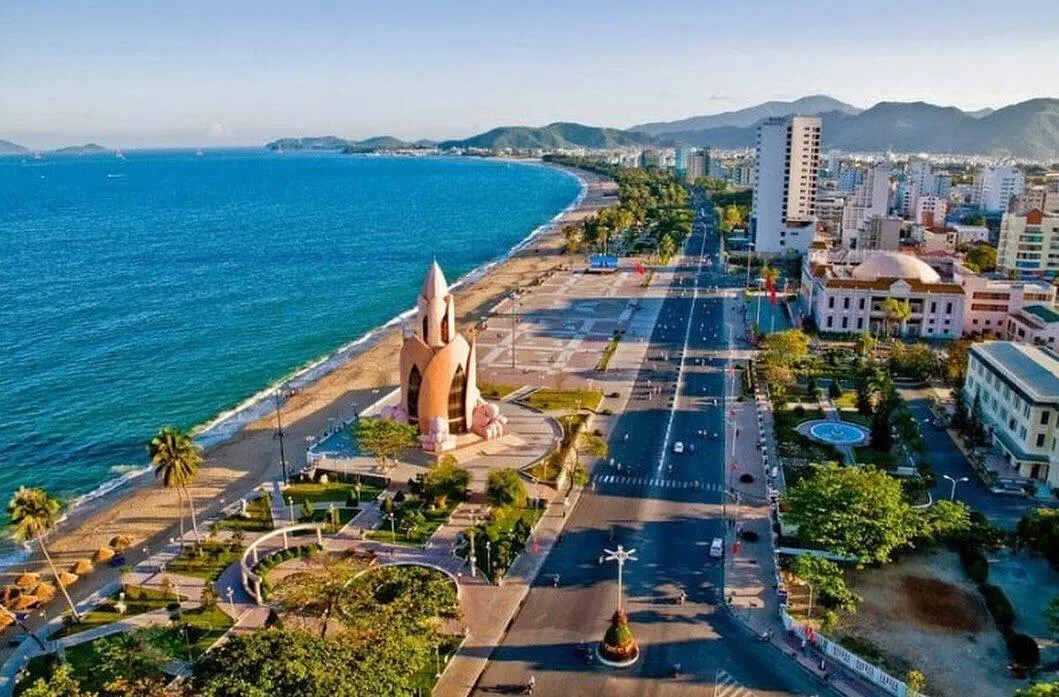 Vẻ đẹp của thành phố Nha Trang nhìn từ trên cao. (Ảnh: Internet) Vẻ đẹp của thành phố Nha Trang nhìn từ trên cao. (Ảnh: Internet)