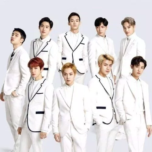 EXO với trò "chơi khăm" đỉnh cao. (Nguồn: Internet) EXO với trò "chơi khăm" đỉnh cao. (Nguồn: Internet)