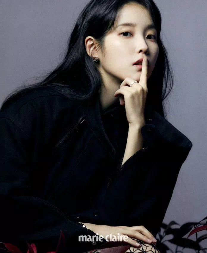 IU với trò "chơi khăm" đỉnh cao. (Nguồn: Internet) IU với trò "chơi khăm" đỉnh cao. (Nguồn: Internet)