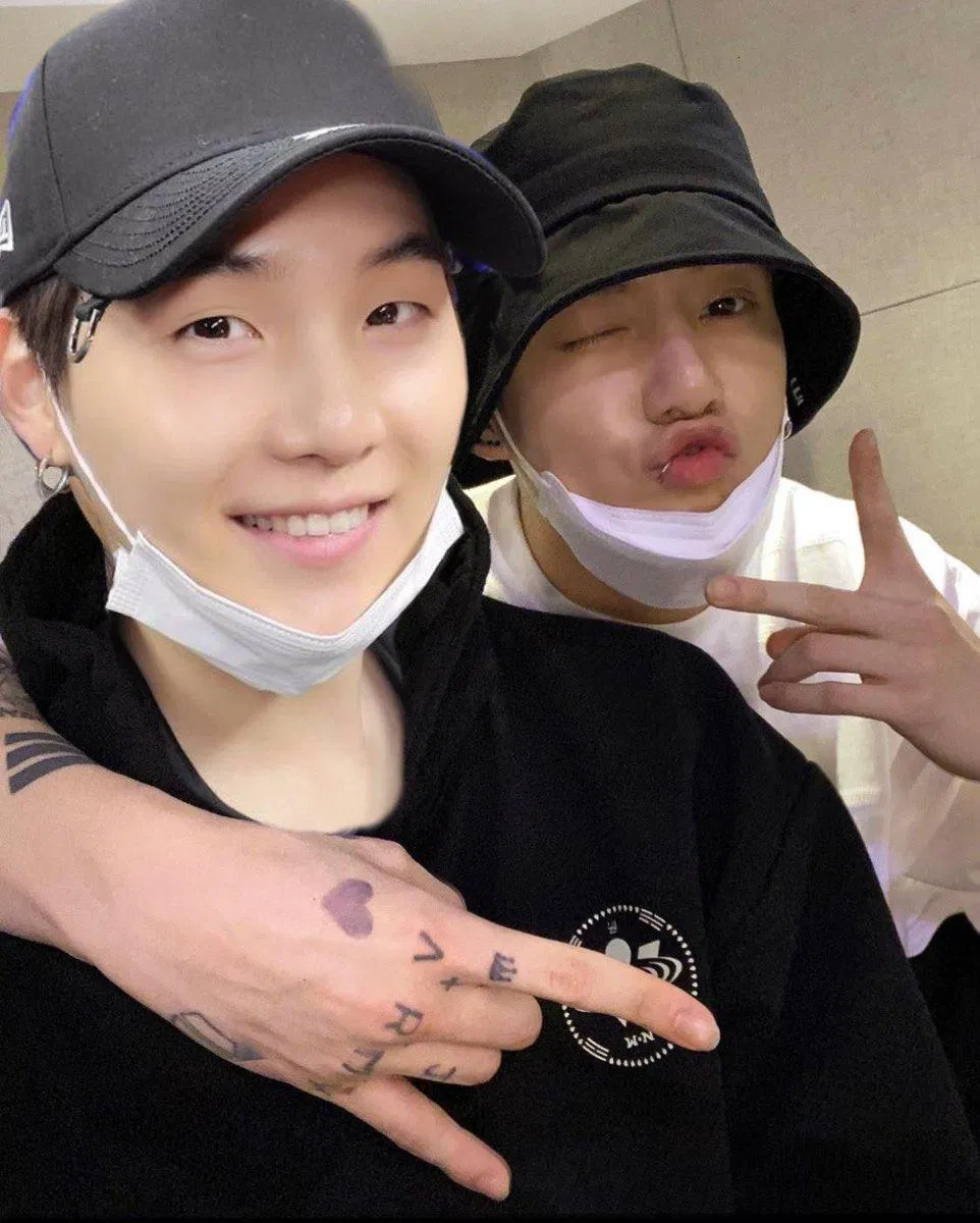 ...Suga... ...Suga...