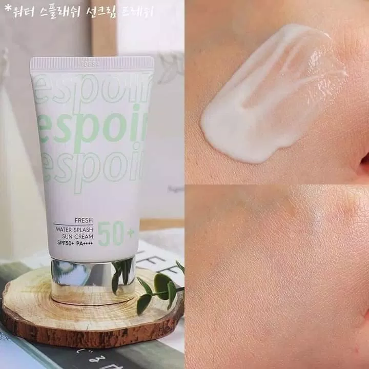 Kem chống nắng Espoir Water Splash Sun Cream Fresh có base xanh mint mang đến finish khô thoáng và mỏng nhẹ (nguồn: internet)