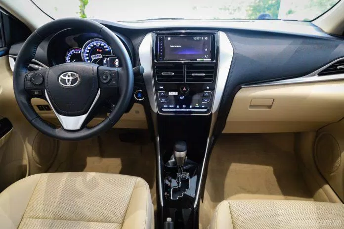 Khoang lái Toyota Vios (Ảnh: Internet).