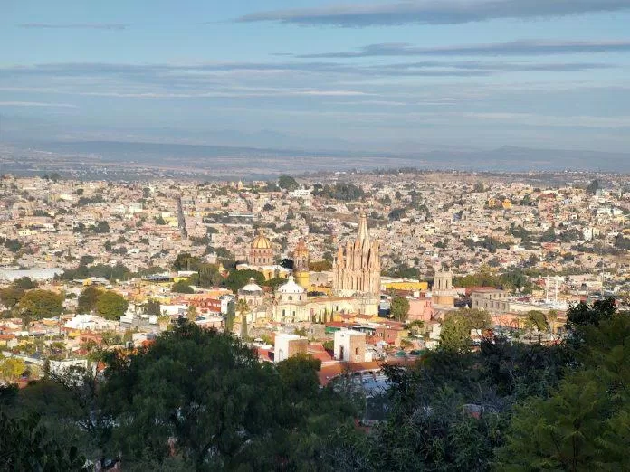 Khung cảnh thành phố nhìn từ El Mirador (Ảnh: Internet) Khung cảnh thành phố nhìn từ El Mirador (Ảnh: Internet)