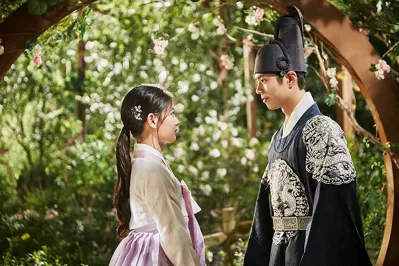 Hong Ra On và thái tử Lee Yeong (Ảnh: Internet)
