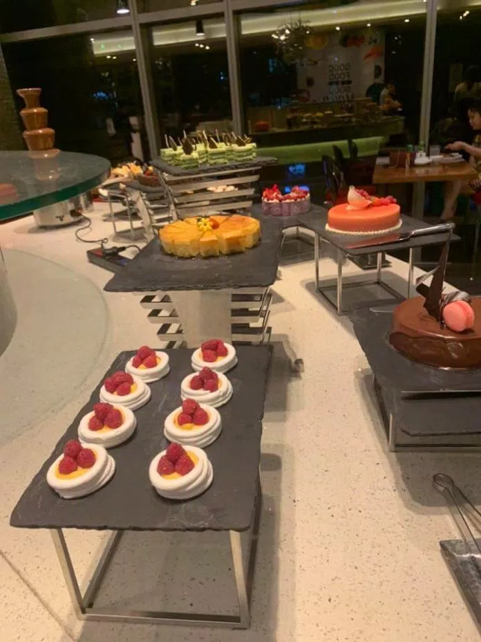 Bành ngọt tại Nhà hàng buffet Food Connexion (Ảnh Internet)